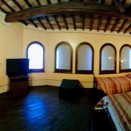 Camere Della Vecchia Posta Trevi Luaran gambar