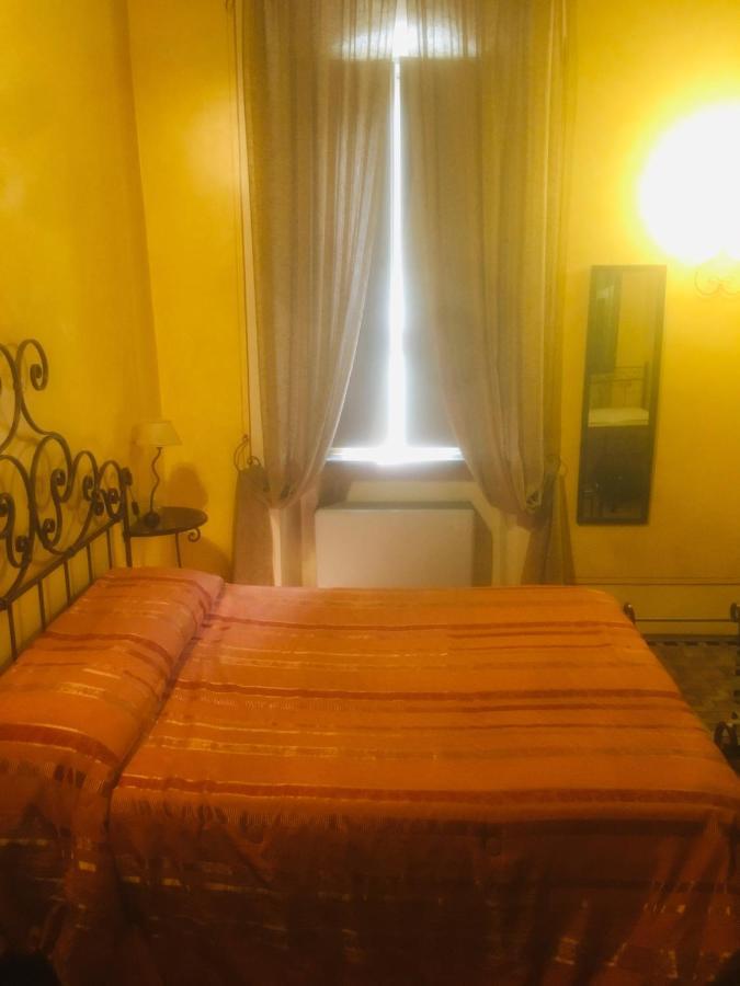 Camere Della Vecchia Posta Trevi Luaran gambar